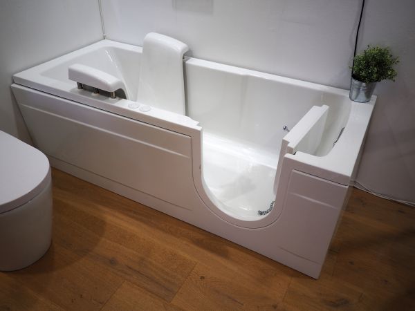 Walk In Tub Repair in Palm Beach Gardens