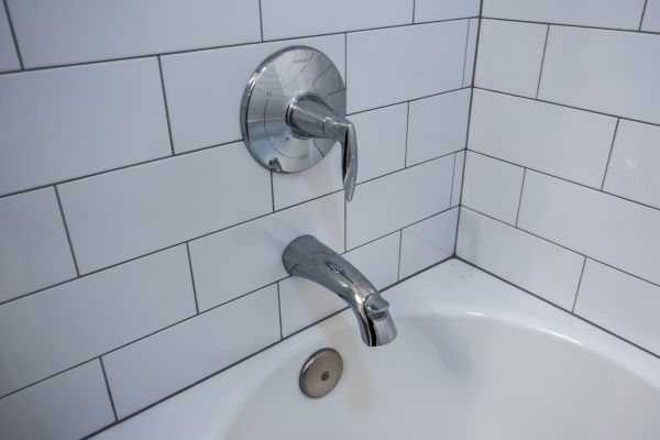 Tub Spout Replacement in Palm Beach Gardens