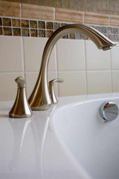 Bathtub Faucet Repair in Palm Beach Gardens
