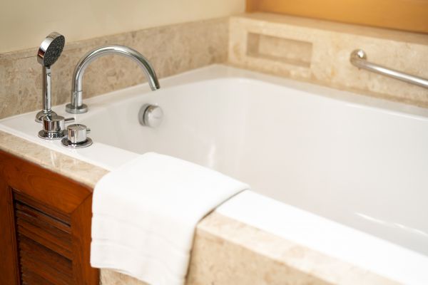 Tub Faucet Repair in Palm Beach Gardens
