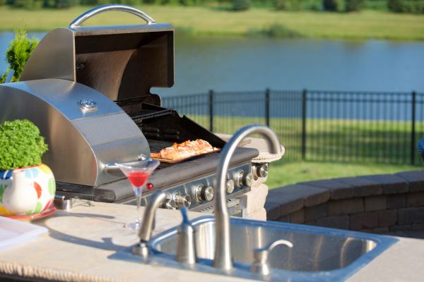 Outdoor Kitchen Plumbing in Palm Beach Gardens